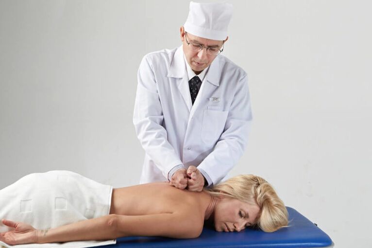 Massaggio con osteocondosi cervicale